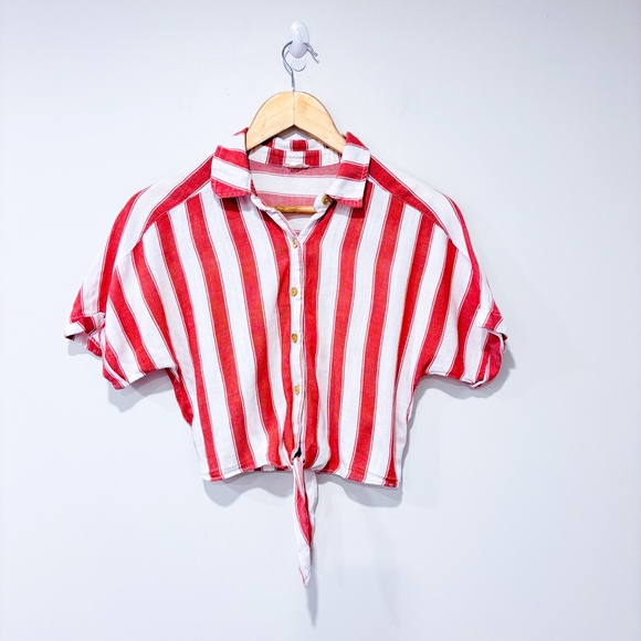 GARAGE Cropped striped red and white button down shirt - Picture 1 of 6